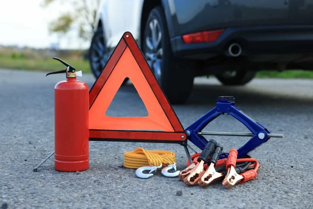 Car Emergency Kits: A Comprehensive Guide